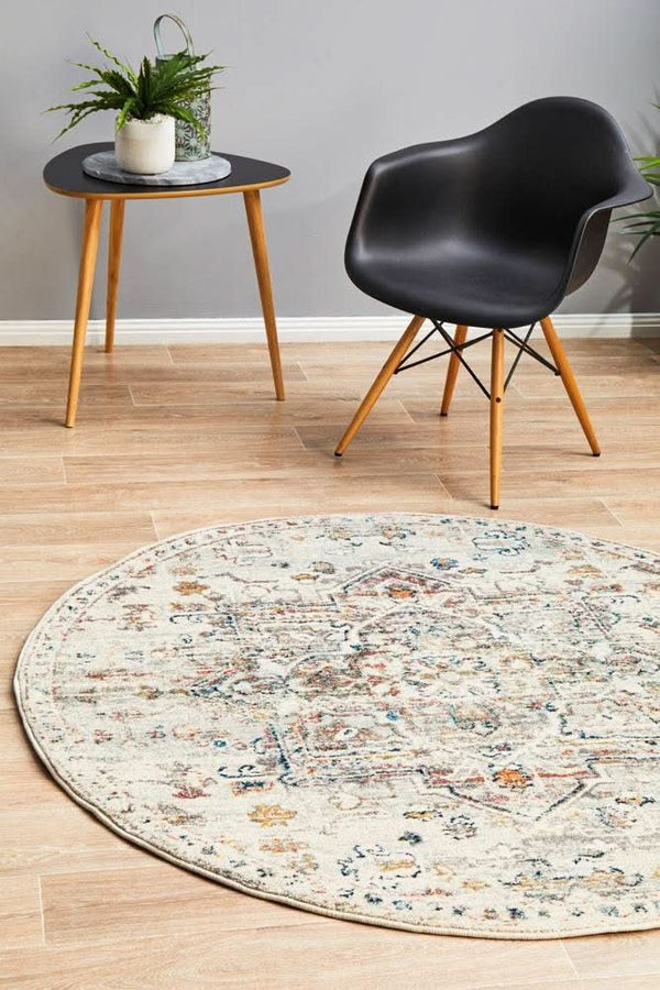 NILA 911 Silver Round Rug