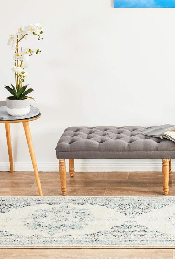 NILA 922 White Runner Rug