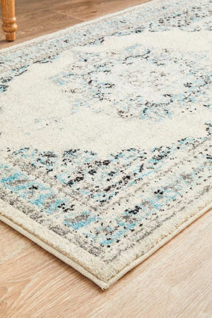 NILA 922 White Runner Rug