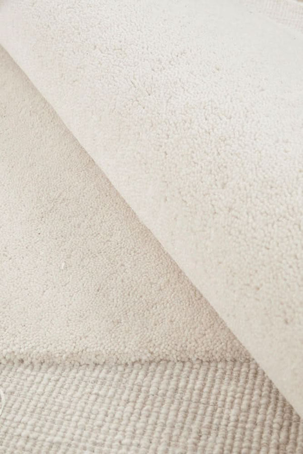 Neo Milk Rug