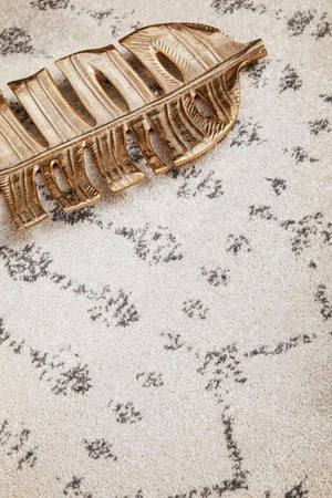 HALIX Elsa Silver Rug