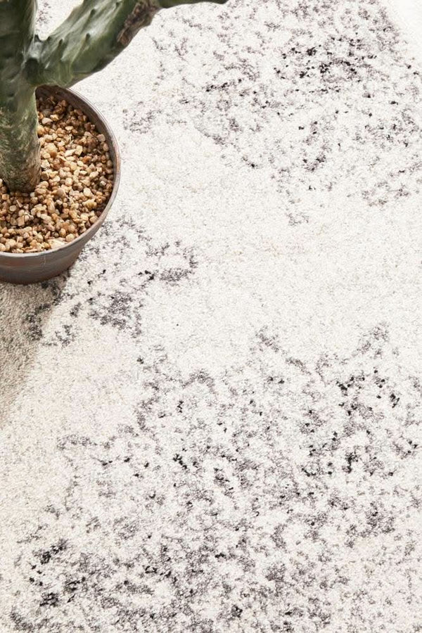 HALIX Rita Silver Runner Rug