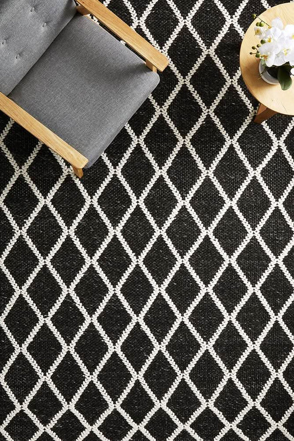URBAN Black Rug