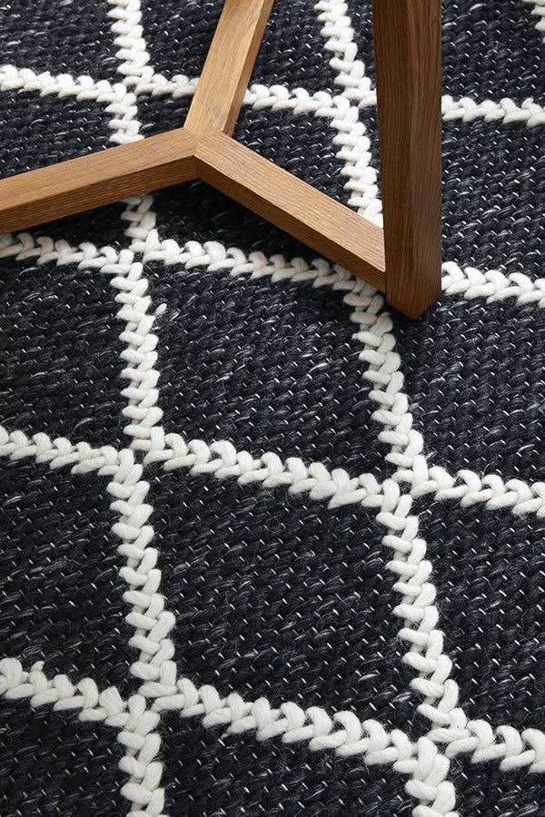 URBAN Black Rug