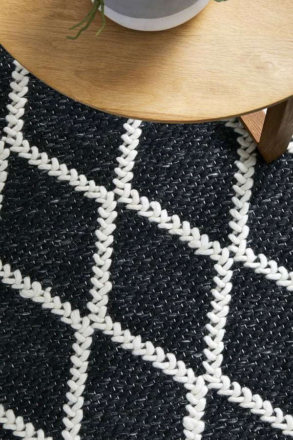 URBAN Black Rug