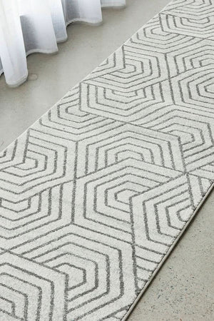 Paradise Esther Runner