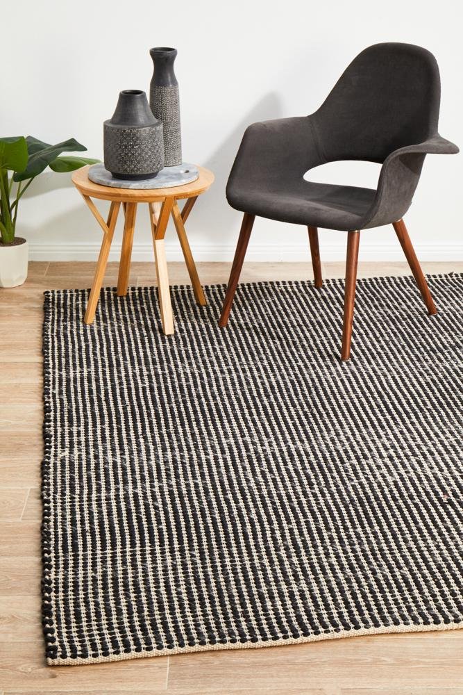 NATURE 400 Black Rug