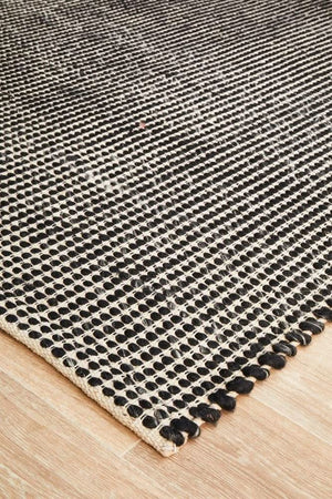 NATURE 400 Black Rug