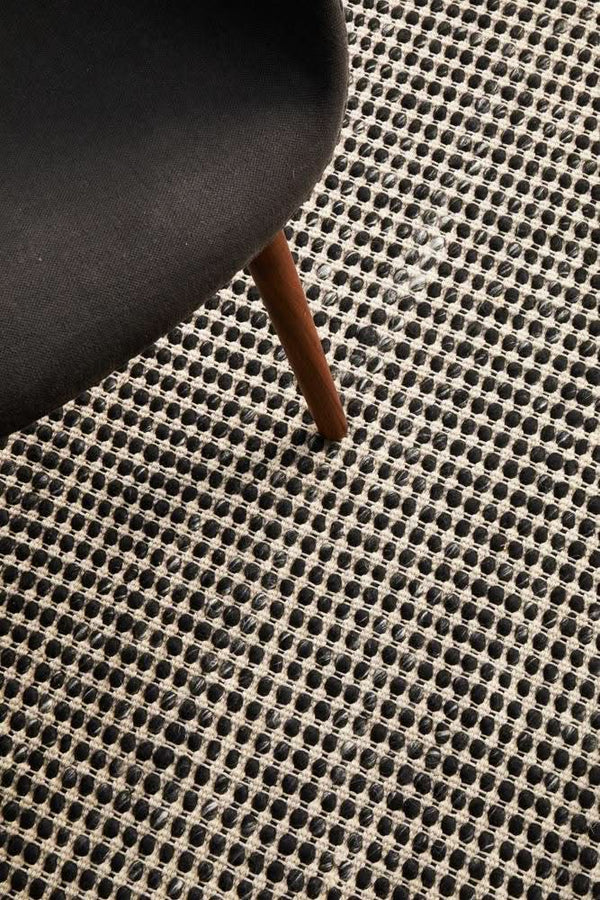 NATURE 400 Black Rug