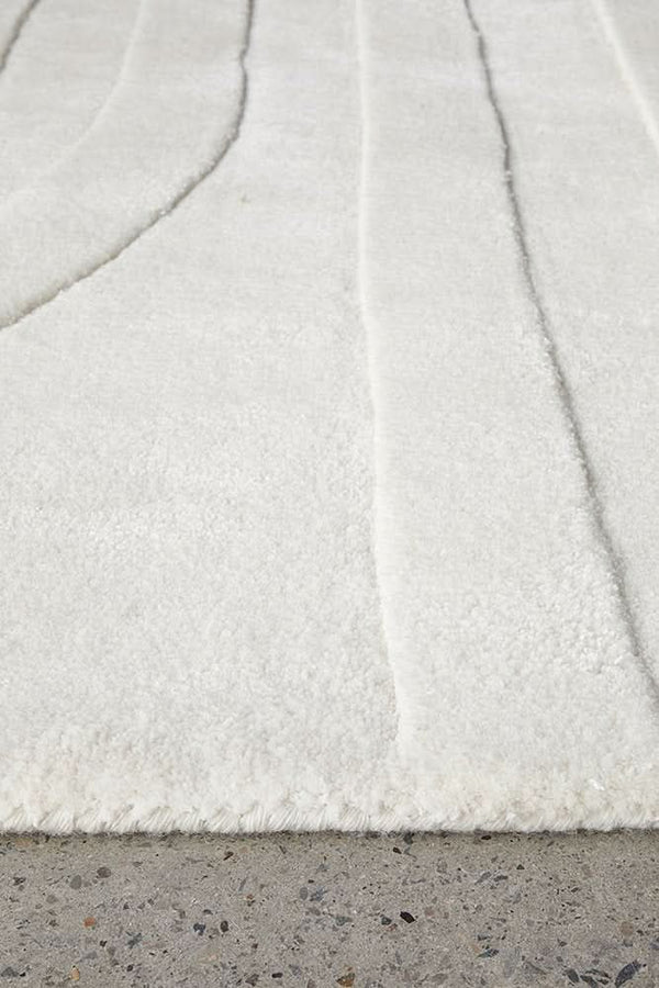 Aria Trail White
