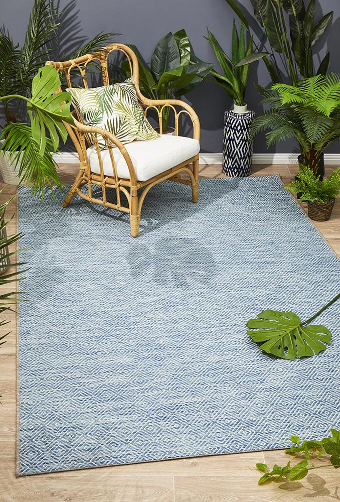 Tara Clara Diamond Rug Blue