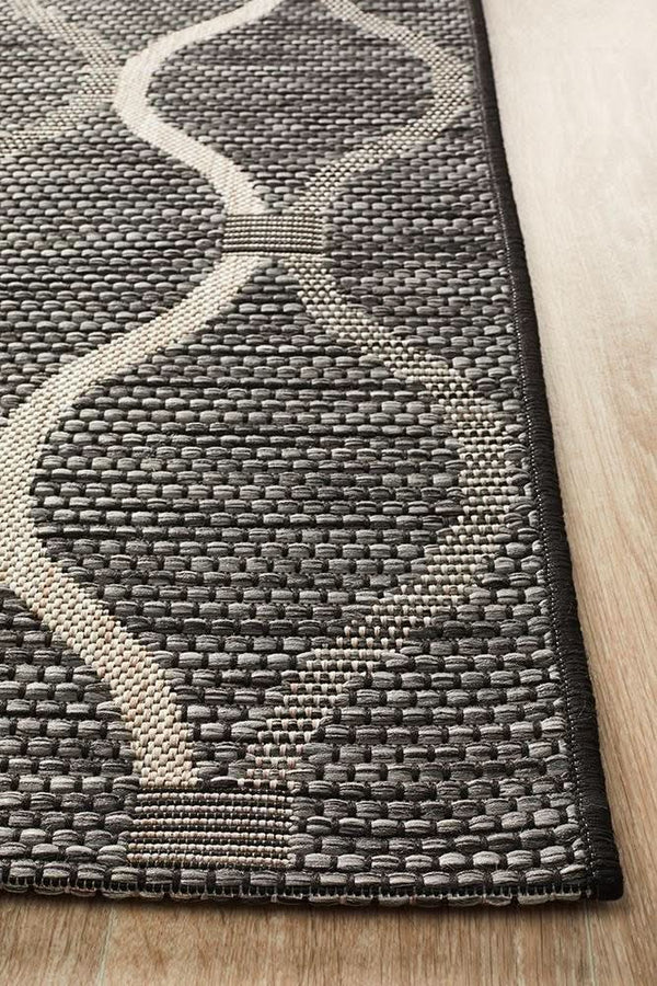 Tara Denise Trellis Rug Black