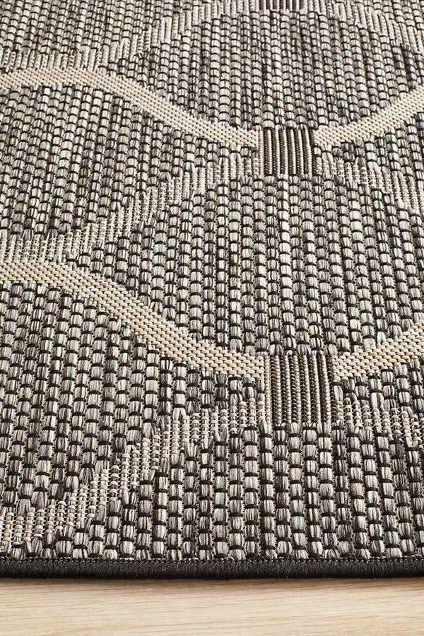 Tara Denise Trellis Rug Black