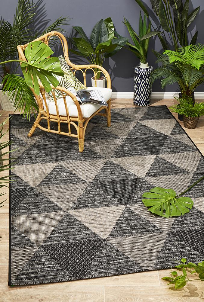 Tara Geo Rug Black