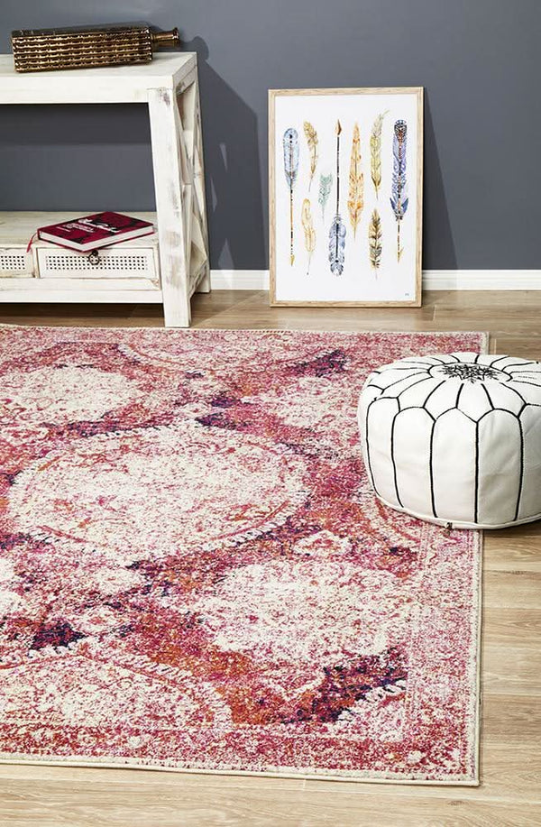 Museum Byron Fuschia Rug