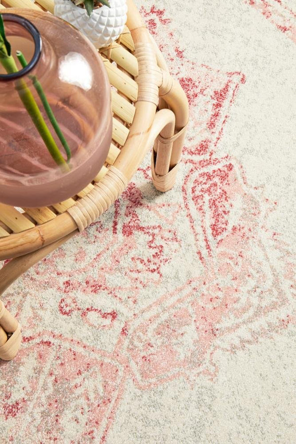 VIBE 702 Rose Round Rug
