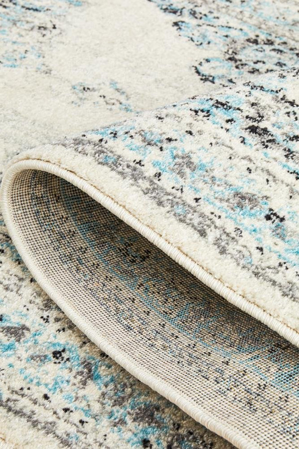 NILA 922 White Runner Rug