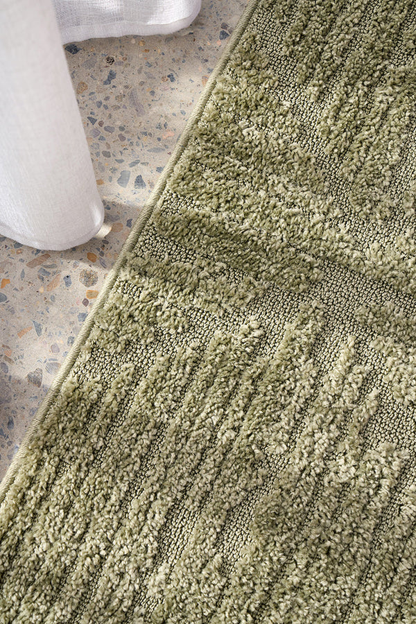 Noble Shilo Green Runner Rug