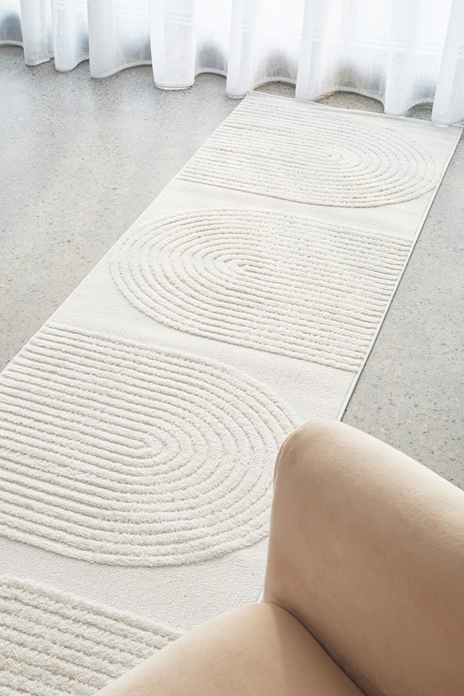 MIST Abbey White Runner Rug