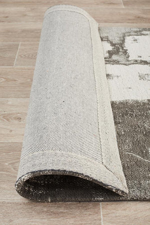 Magic 11 Silver Runner Rug
