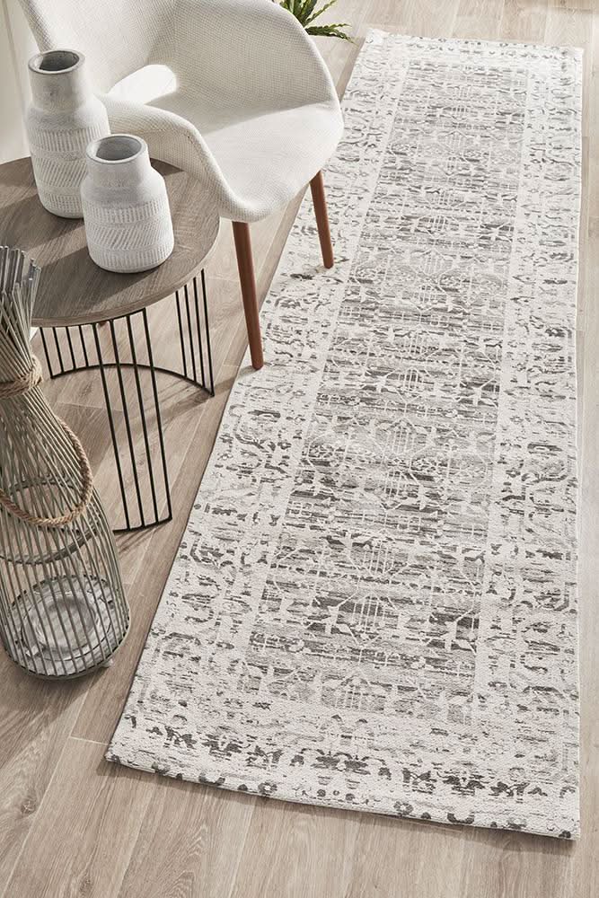 Magic 88 Silver Runner Rug