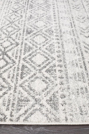 Oasis Ismail White Grey Rustic Rug