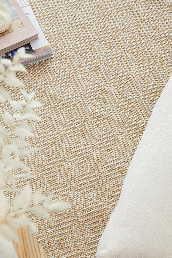OUTSIDE ELEMENT Misty Natural Runner Rug