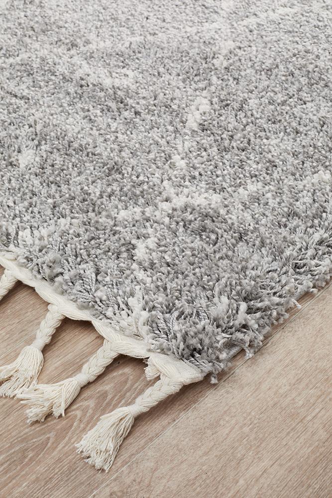 Saffron 44 Silver Runner Rug