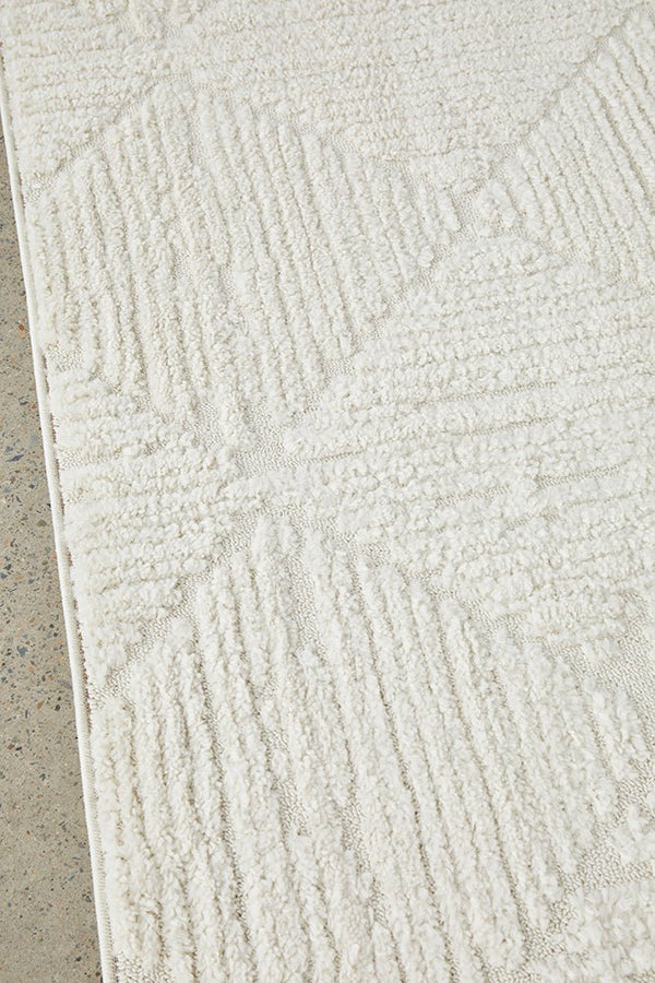 Serenade Shilo White Rug
