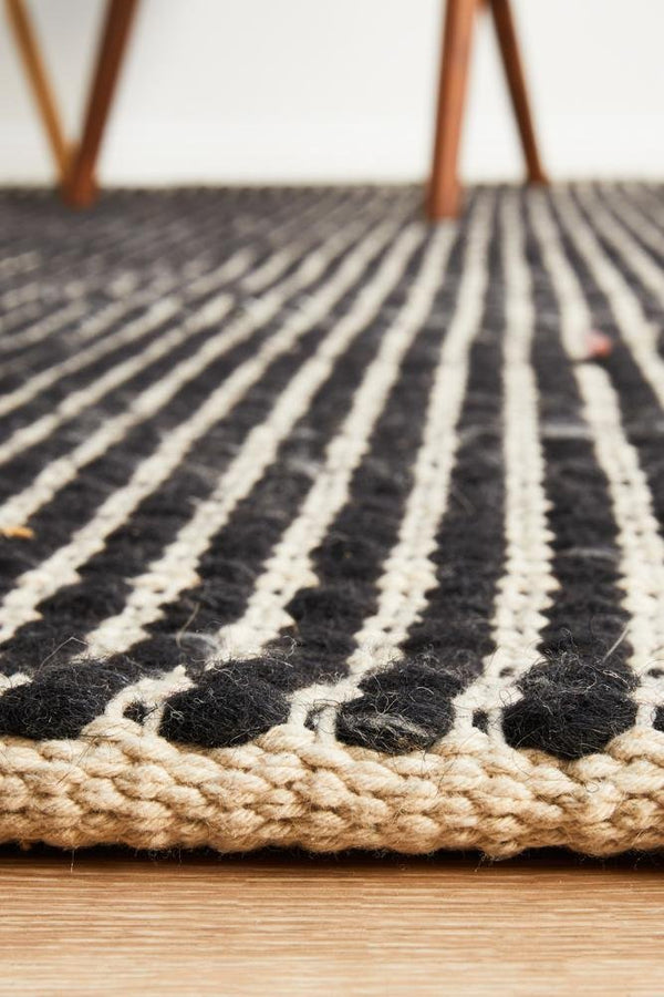 NATURE 400 Black Rug