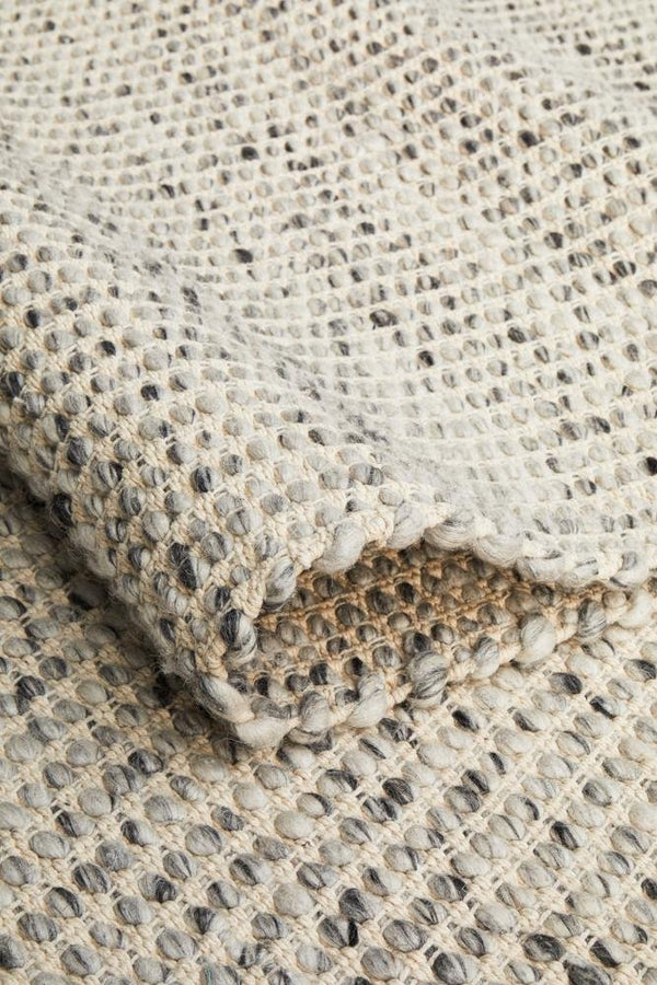 NATURE 400 Grey Rug