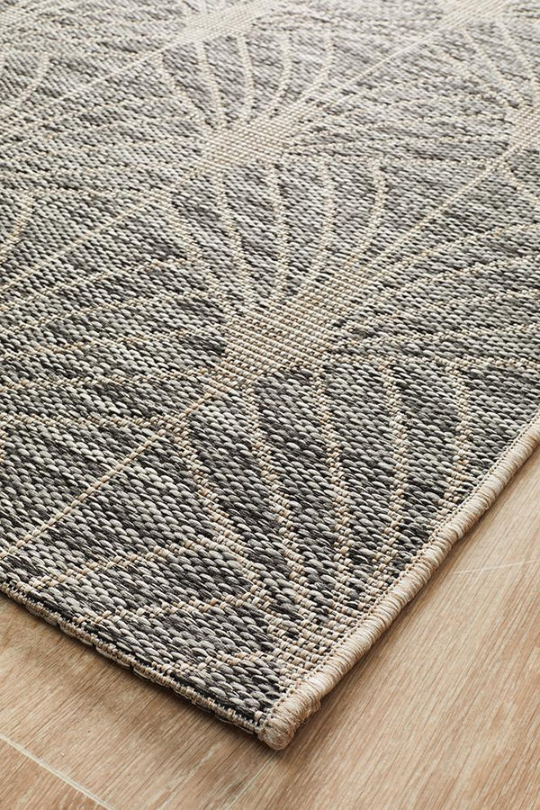 Tara Fern Trellis Rug Black