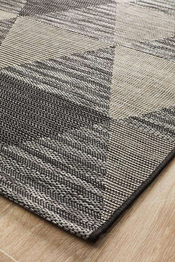 Tara Geo Rug Black