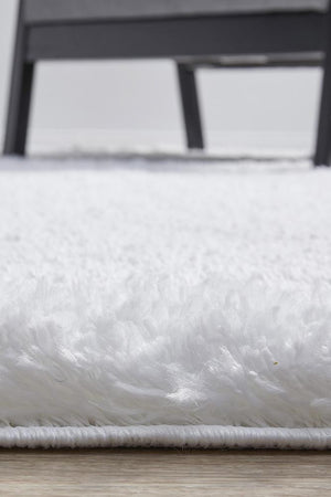 FLOKATI White Rug