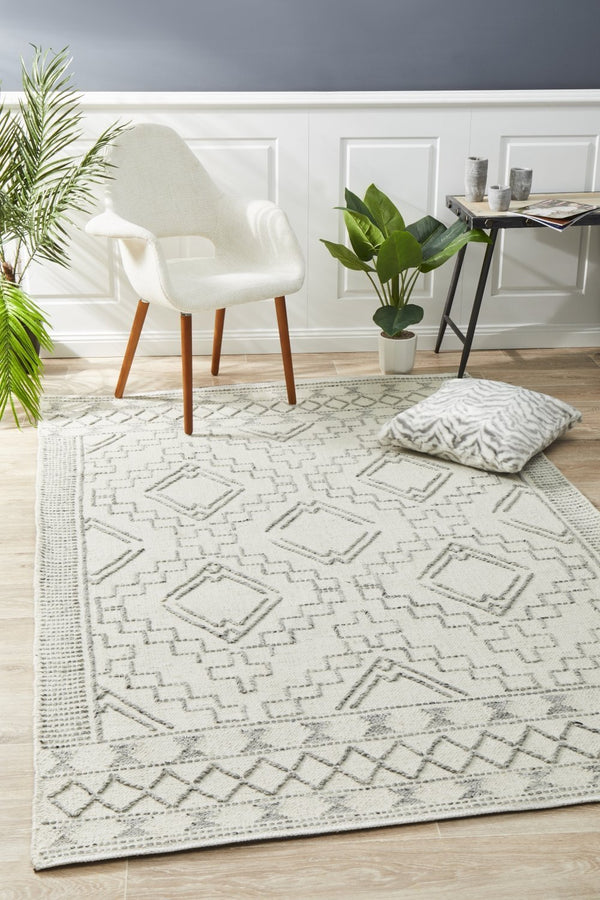 HAMPTON  Ivory